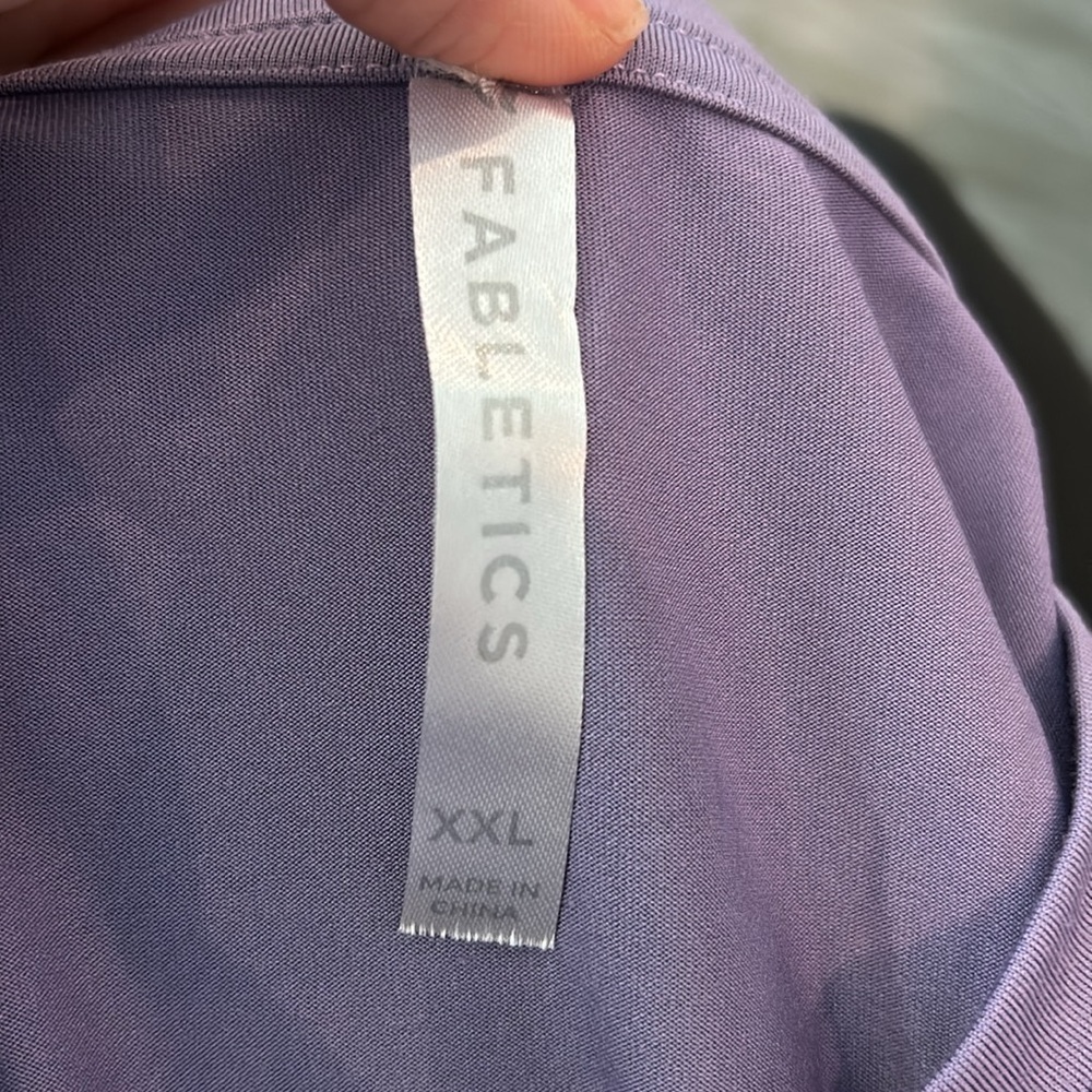 EUC Fabletics Dry Flex Tee Violetta Size XXL - Picture 9 of 9
